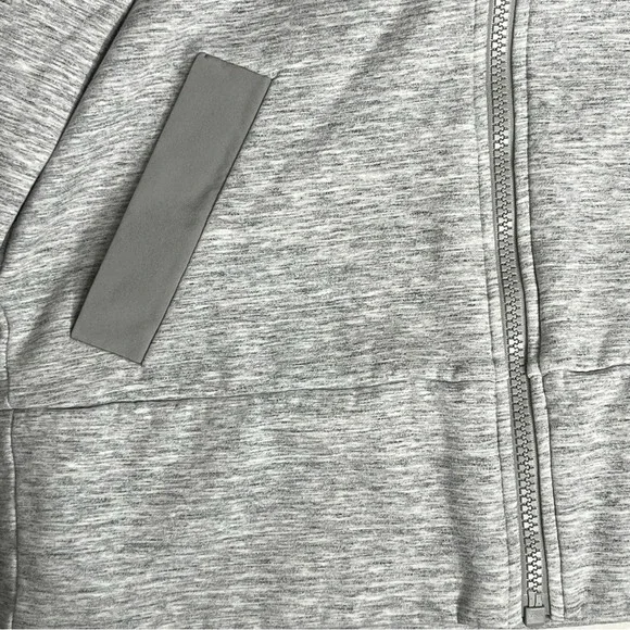 Athleta Victory Primaloft Full Zip Hooded Jacket in Heather Gray Size Small - Picture 9 of 15